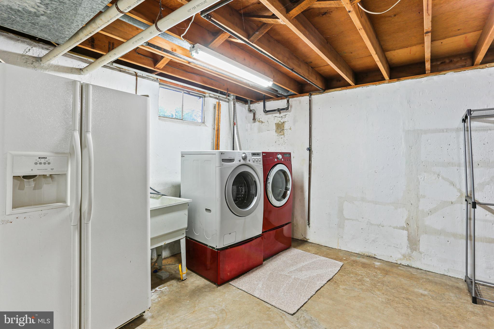 817 Suburbian Road Reisterstown, MD 21136 - Photo 29 of 40 Laundry