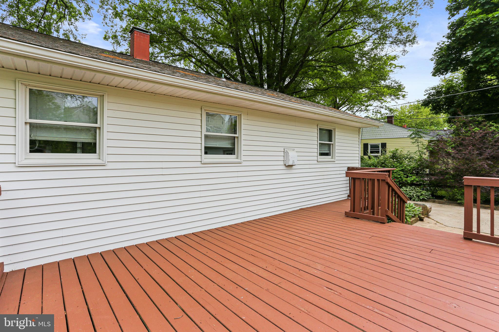817 Suburbian Road Reisterstown, MD 21136 - Photo 33 of 40 Deck