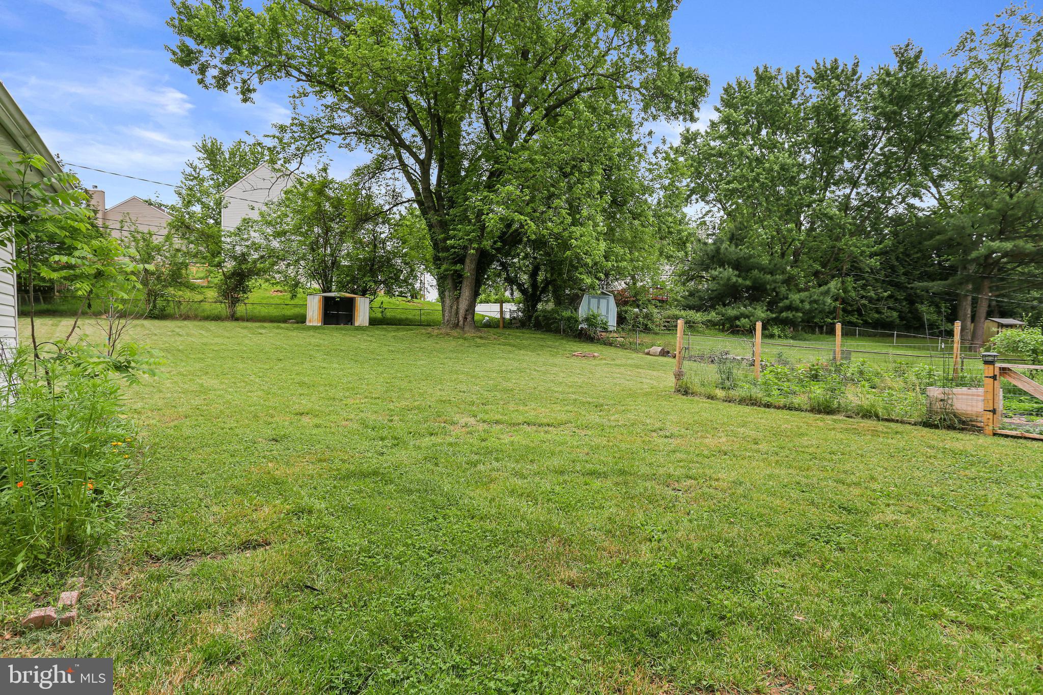 817 Suburbian Road Reisterstown, MD 21136 - Photo 35 of 40 Fully Fenced Back Yard