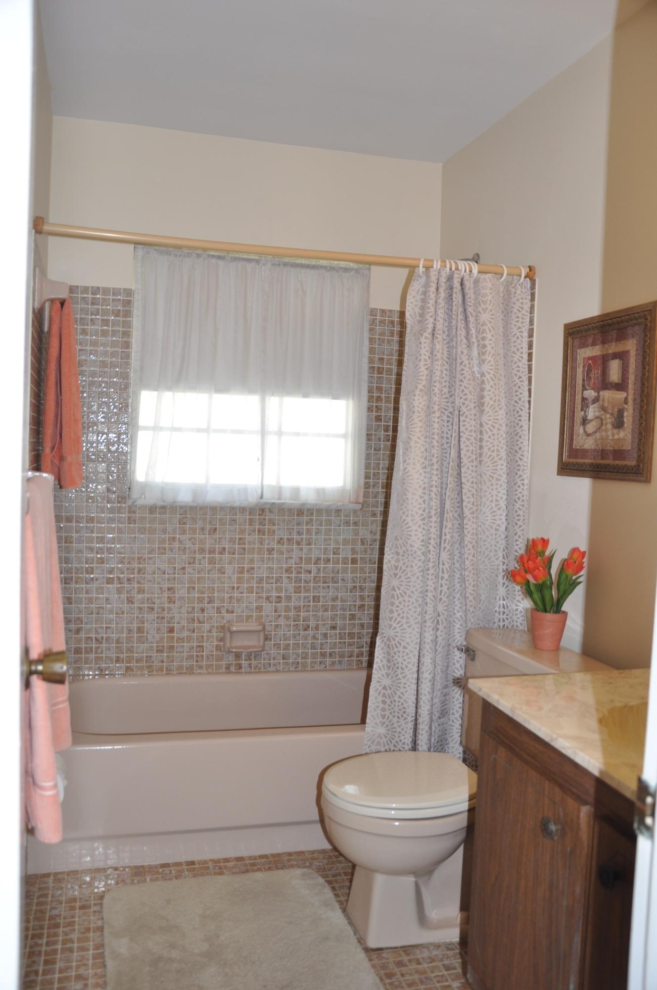 22615 Southwest 56th Avenue Boca Raton, FL 33433 - Photo 11 of 14 Second Bathroom