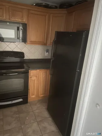 $2,000 | 30 Stevens Street, Unit 101, Bridgeport, CT 06606