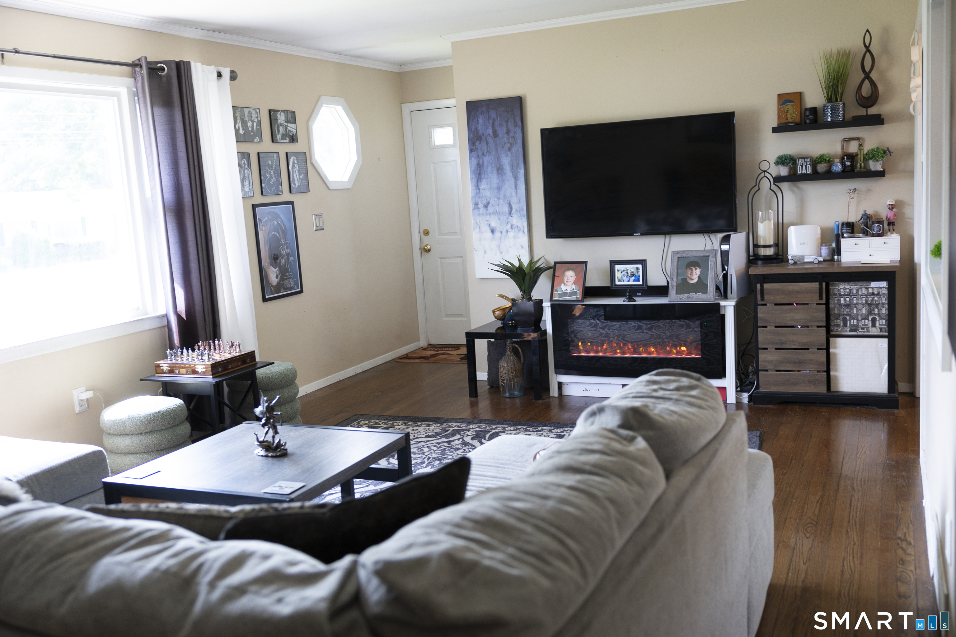 37 Johnson Road Wallingford, CT 06492 - Photo 5 of 40 Gallery Image 5