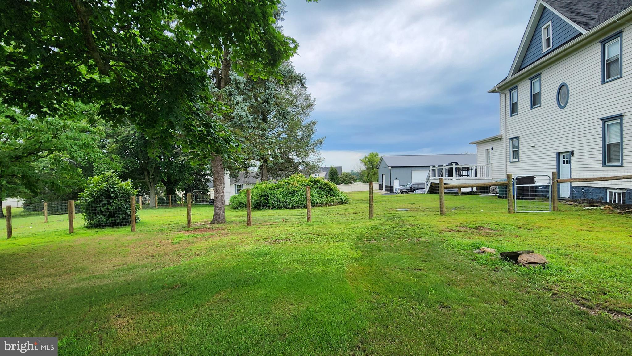 829 Union Road Mickleton, NJ 08056 - Photo 18 of 62 Side yard