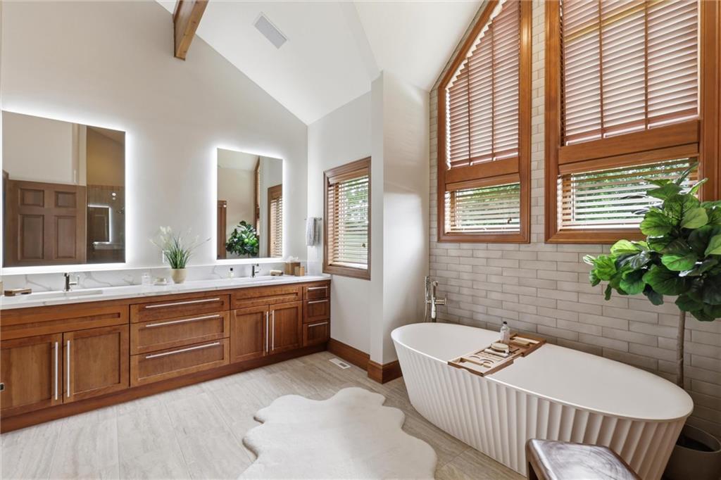 5805 Malcolm Lake Road Edgerton, MO 64444 - Photo 40 of 93
