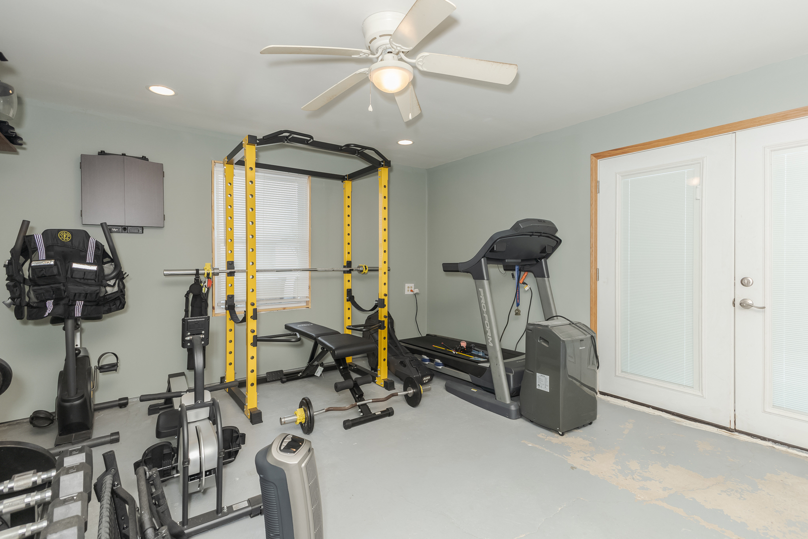9948 North 100 E Road Gridley, IL 61744 - Photo 23 of 27 a view of a room with gym equipment