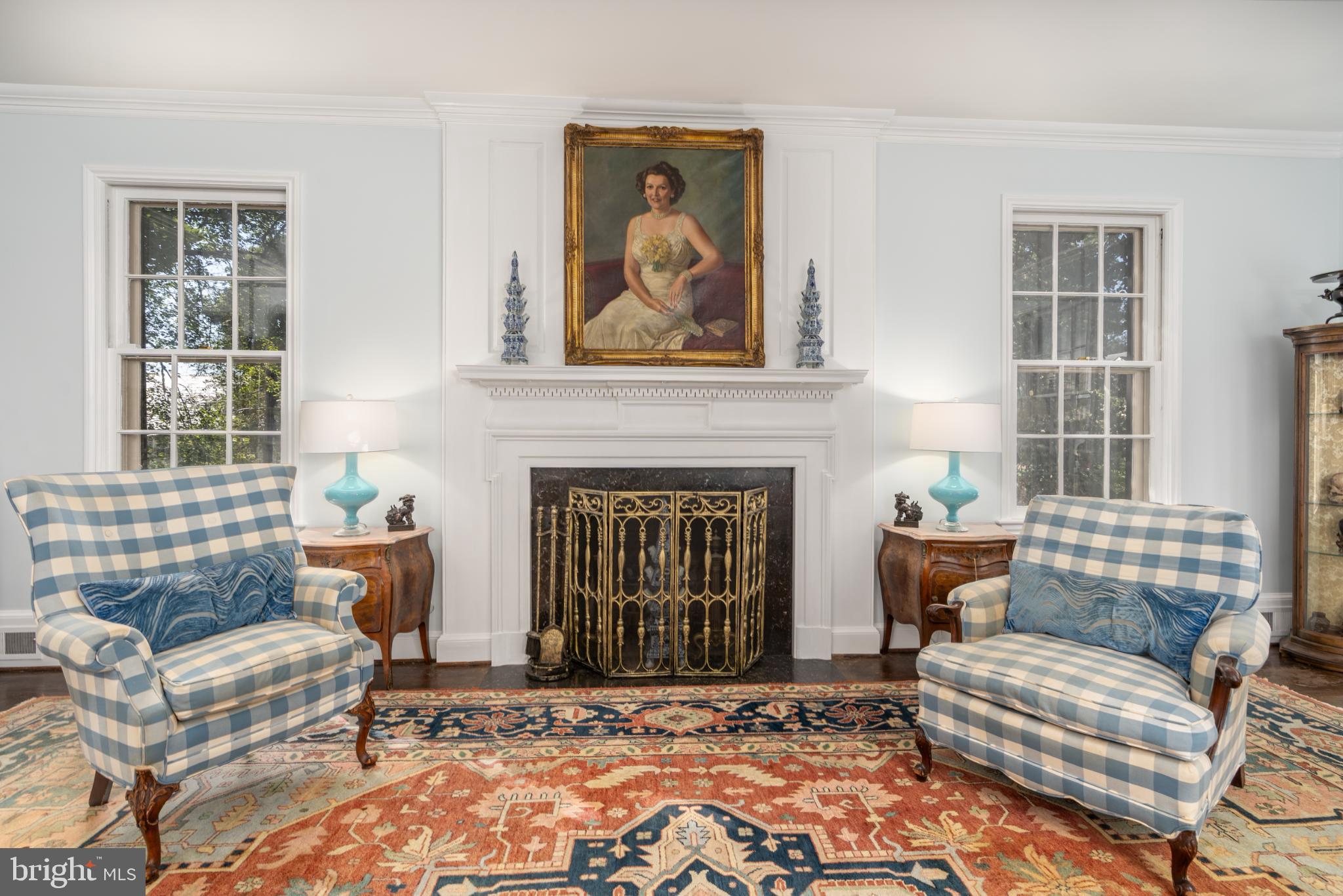 4920 Palisade Lane Northwest Washington, DC 20016 - Photo 4 of 70 Grand living spaces for great entertaining