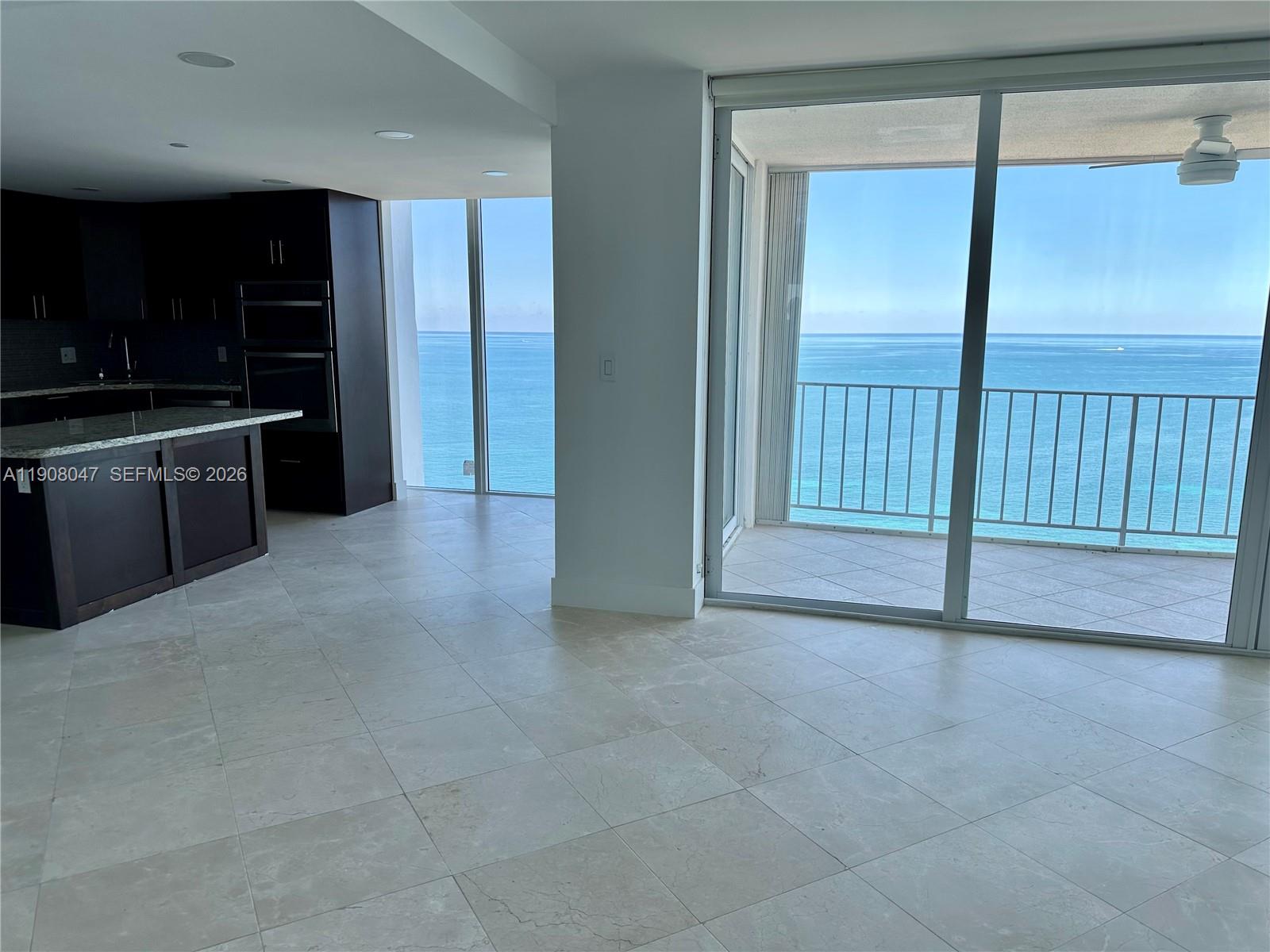 881 Ocean Drive, Unit 22E Key Biscayne, FL 33149 - Photo 4 of 20