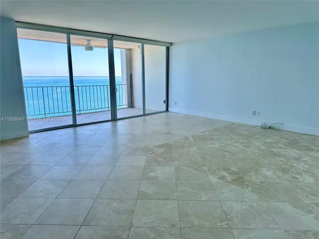 $8,500 | 881 Ocean Drive, Unit 22E, Key Biscayne, FL 33149