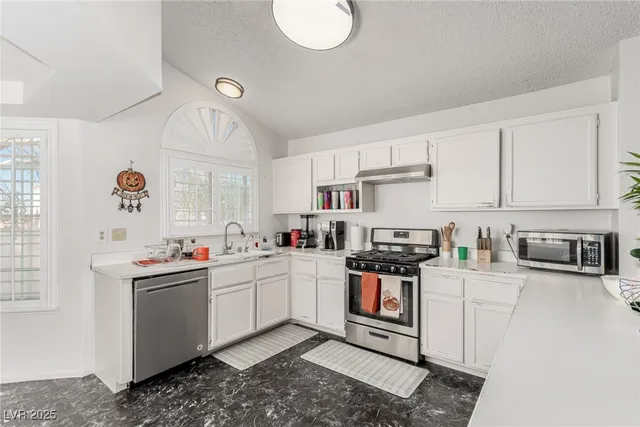 $430,000 | 2236 Welsey Manor Drive, Las Vegas, NV 89156