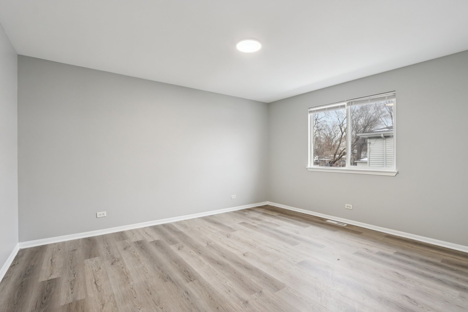 3348 Willow Lane Markham, IL 60428 - Photo 25 of 41 a view of empty room with window