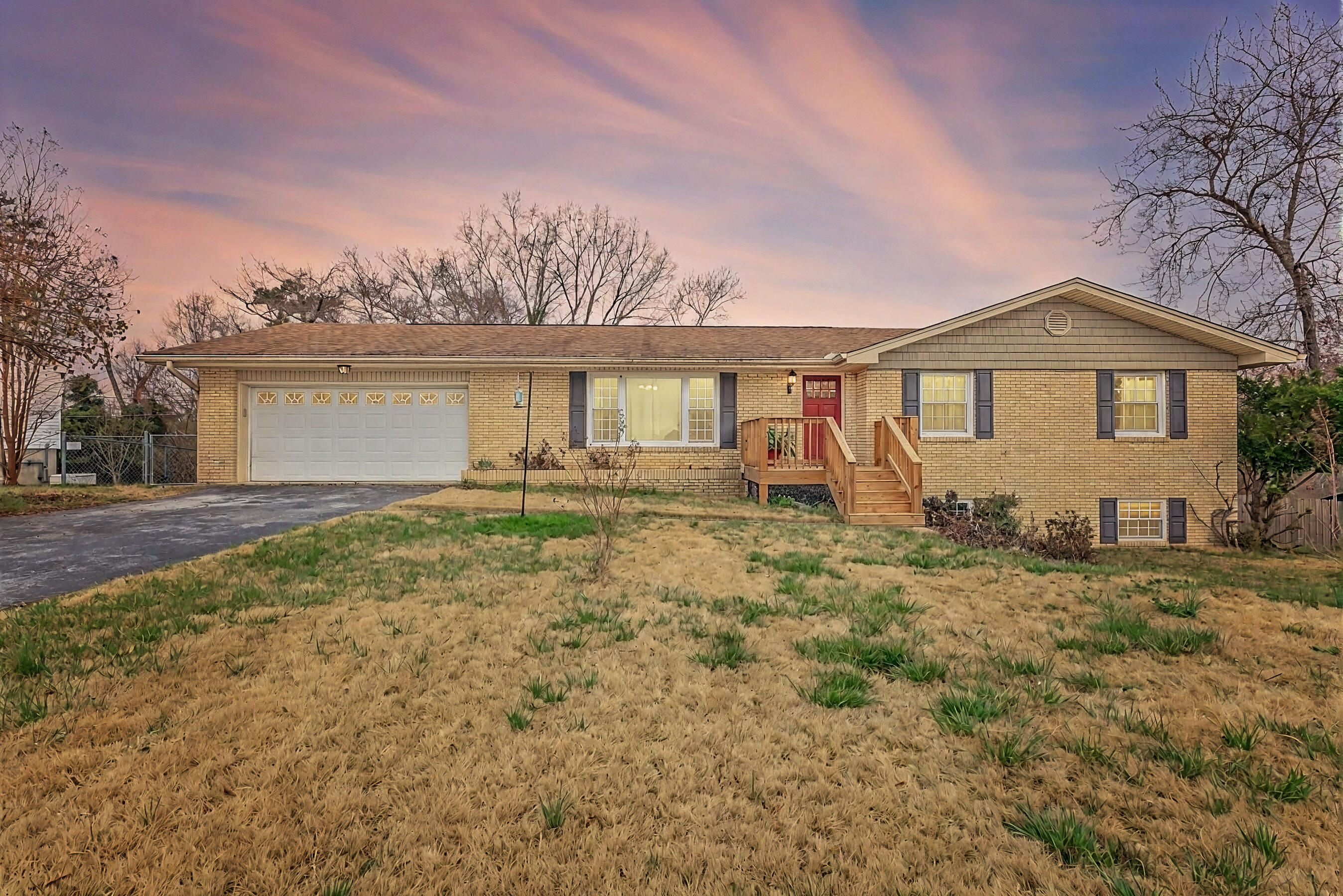 9309 Dividing Ridge dusk