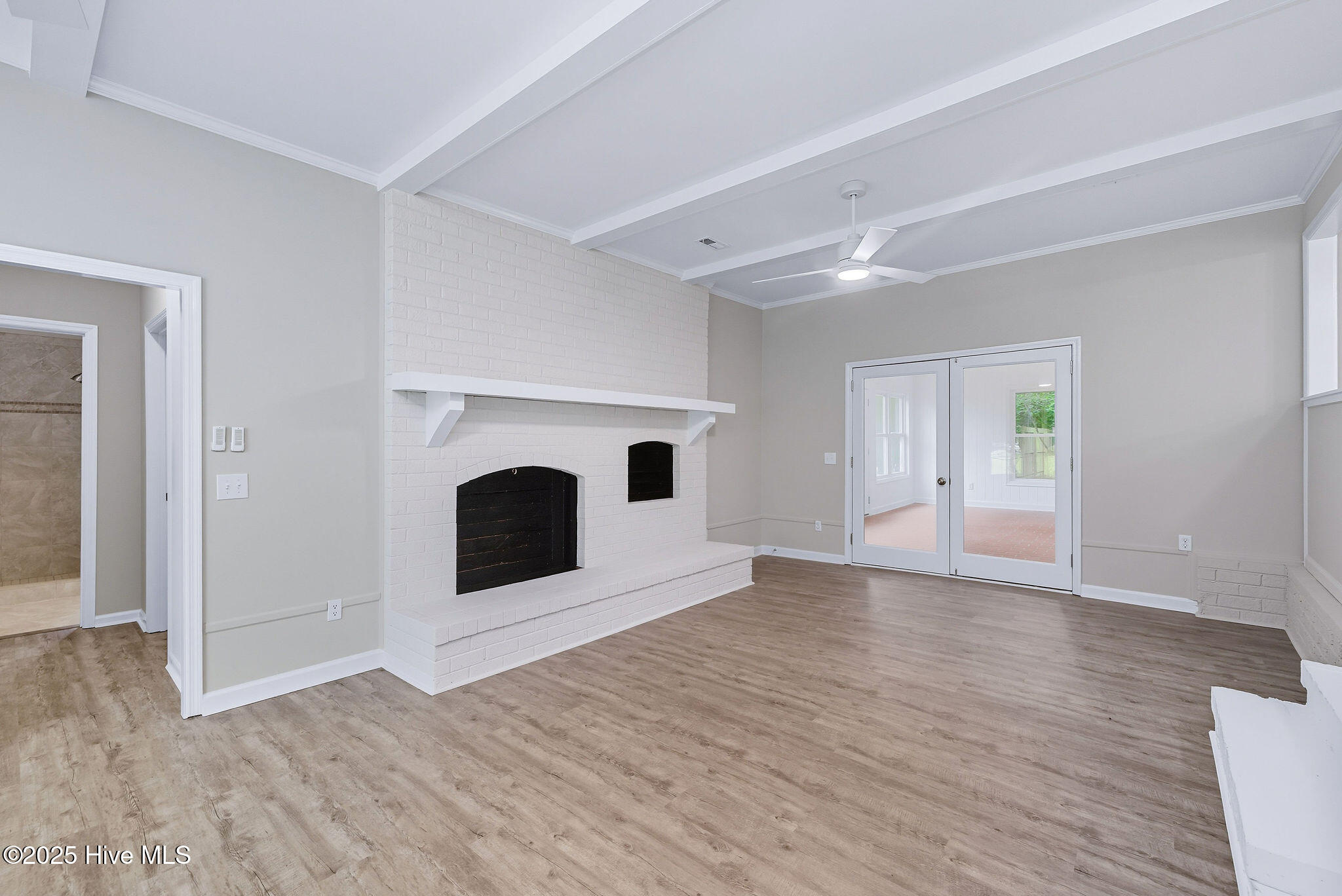 322 Windemere Road Wilmington, NC 28405 - Photo 23 of 46 Living Room