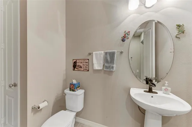 a view of a tennis court