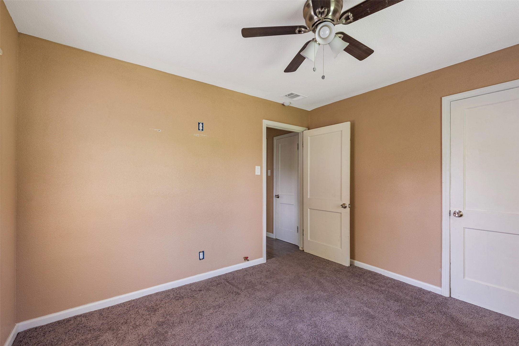 202 Norview Drive Houston, TX 77022 - Photo 13 of 24