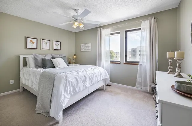 $2,100 | 334 West 5th Street, Waconia, MN 55387