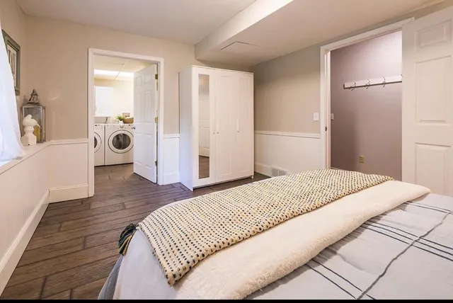 $2,100 | 334 West 5th Street, Waconia, MN 55387