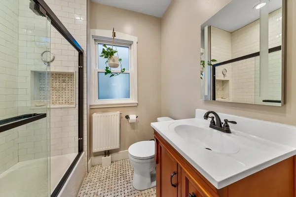 $470,000 | 4917 North Kilbourn Avenue, Chicago, IL 60630