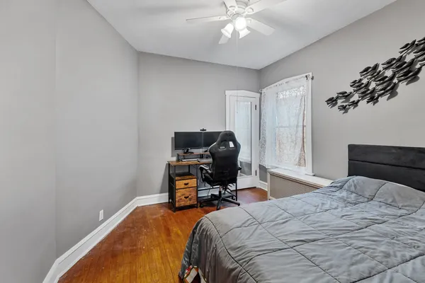 $470,000 | 4917 North Kilbourn Avenue, Chicago, IL 60630