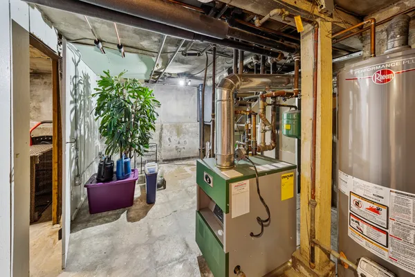 $470,000 | 4917 North Kilbourn Avenue, Chicago, IL 60630