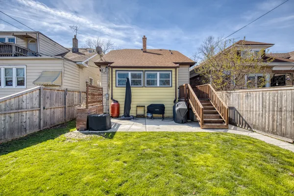 $470,000 | 4917 North Kilbourn Avenue, Chicago, IL 60630