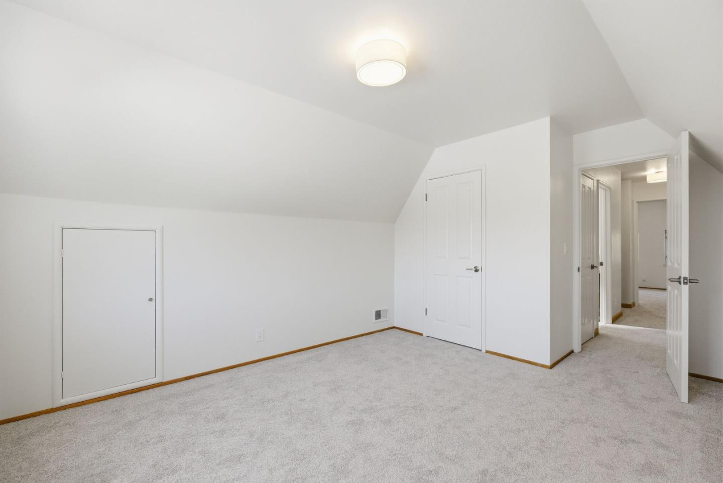 1091 Rockefeller Drive Sunnyvale, CA 94087 - Photo 29 of 42
