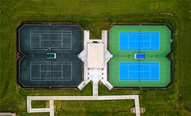 $384,500 | 24 Pinehurst Place, Unit 24, Beaver, PA 15009