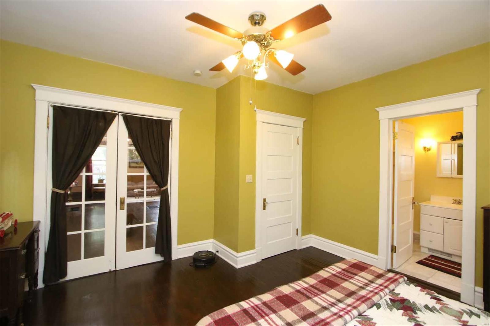 1602 Liberty Street Alton, IL 62002 - Photo 14 of 28 Gallery Image 14