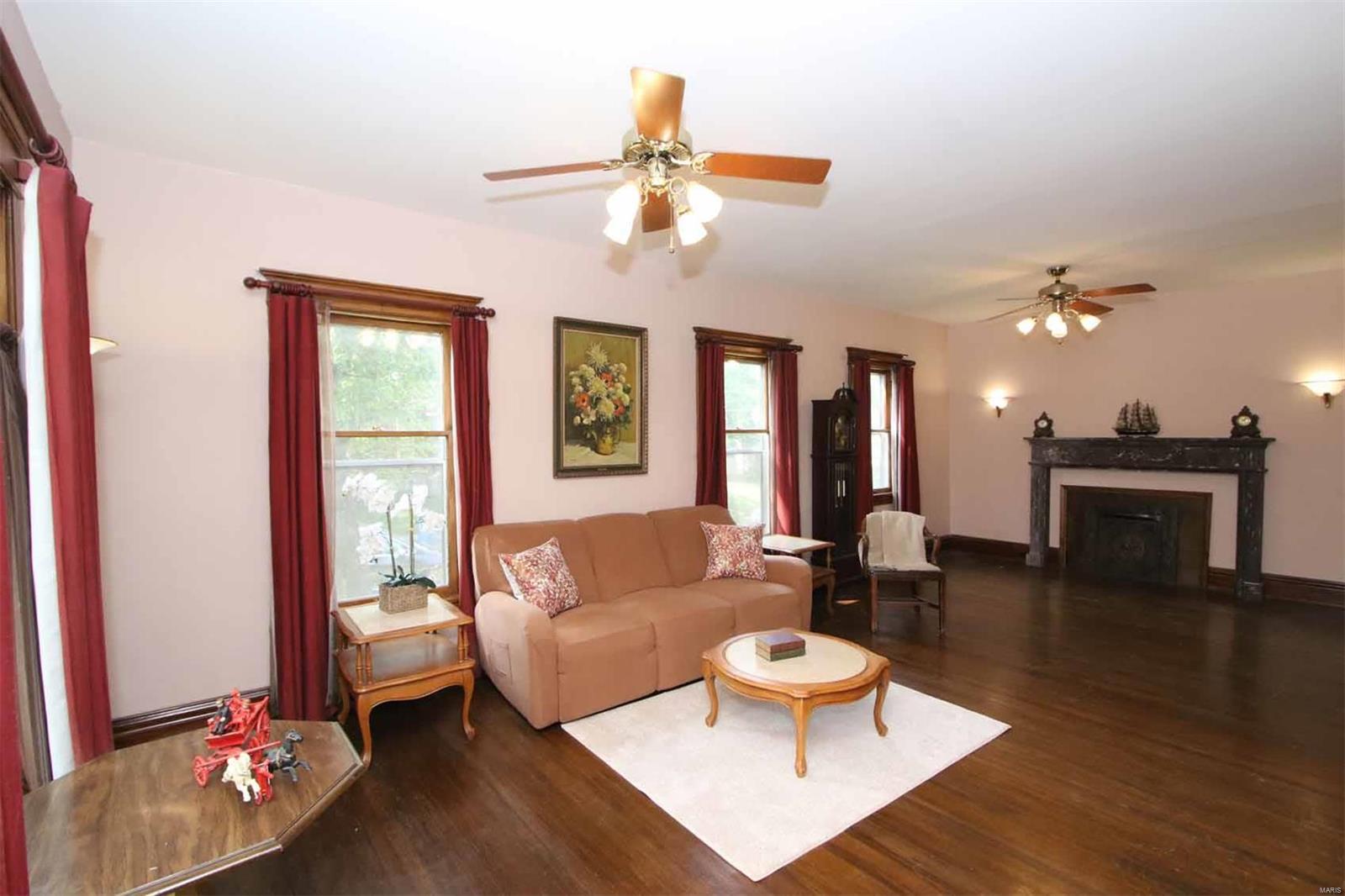 1602 Liberty Street Alton, IL 62002 - Photo 8 of 28 Gallery Image 8