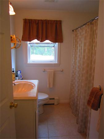 43 Diandy Road Bourne, MA 02562 - Photo 15 of 24
