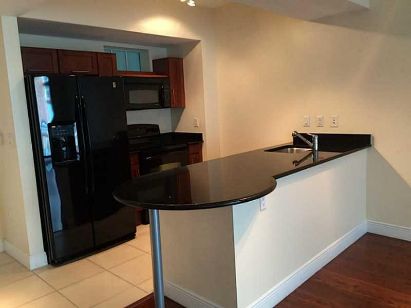 7280 Southwest 90th Street, Unit E405 Miami, FL 33156 - Photo 1 of 6 Exterior Front.