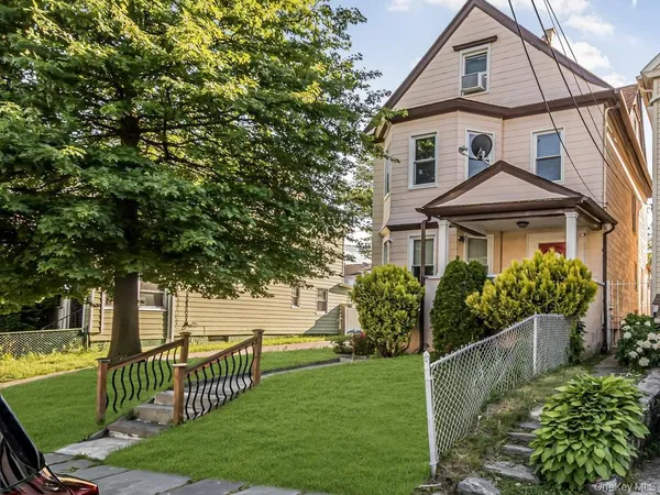 $725,000 | 460 South 2nd Avenue, Mount Vernon, NY 10550