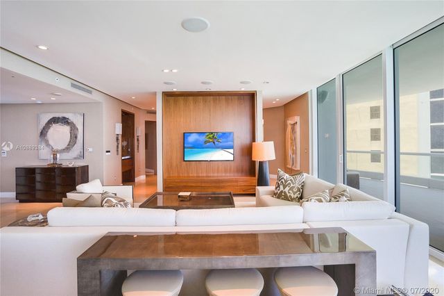 $3,210,000 | 16051 Collins Avenue, Unit 2604, Sunny Isles Beach, FL 33160