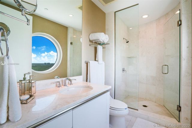 $3,210,000 | 16051 Collins Avenue, Unit 2604, Sunny Isles Beach, FL 33160