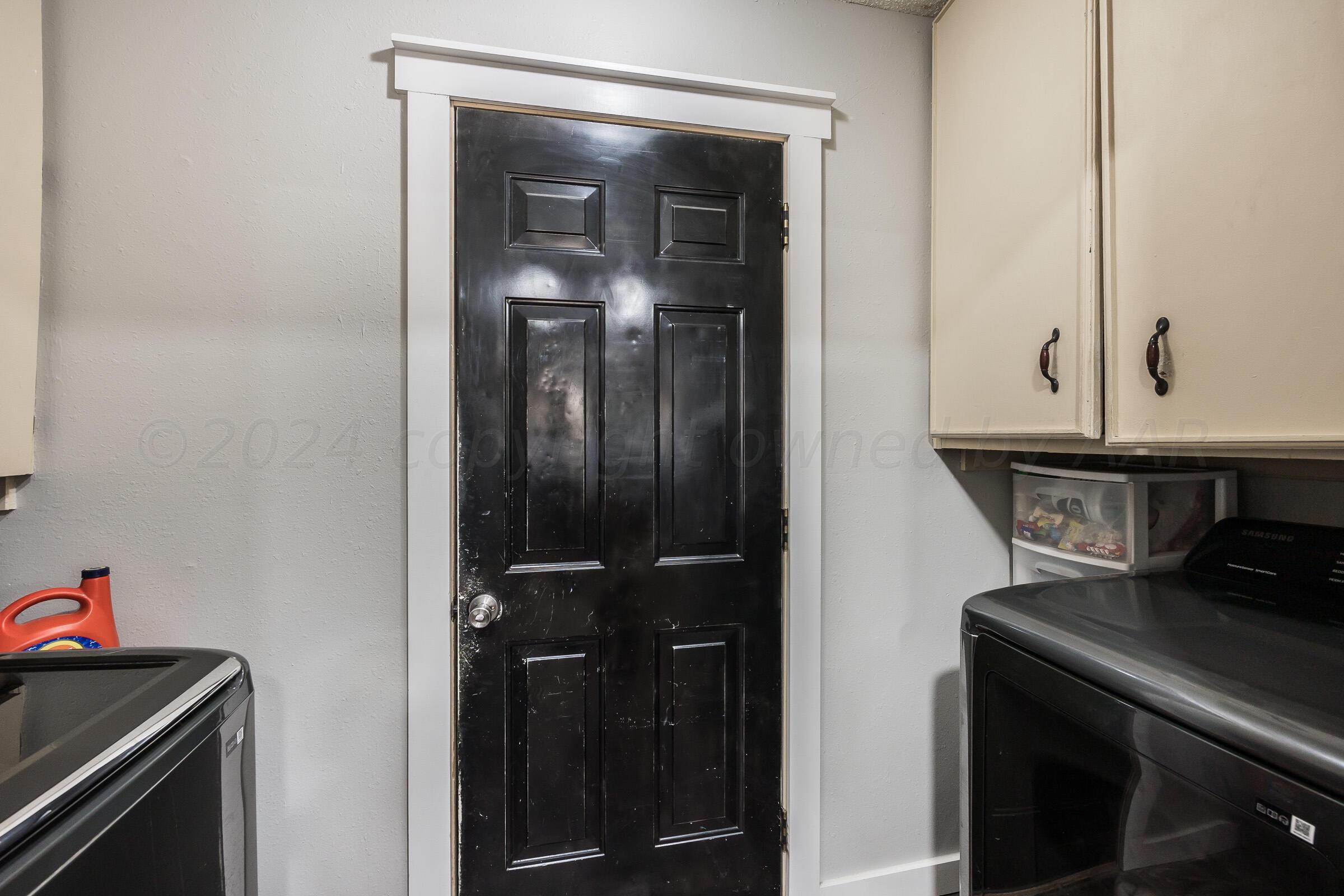 107 Rio Trail Amarillo, TX 79108 - Photo 19 of 24 019_Utility Room