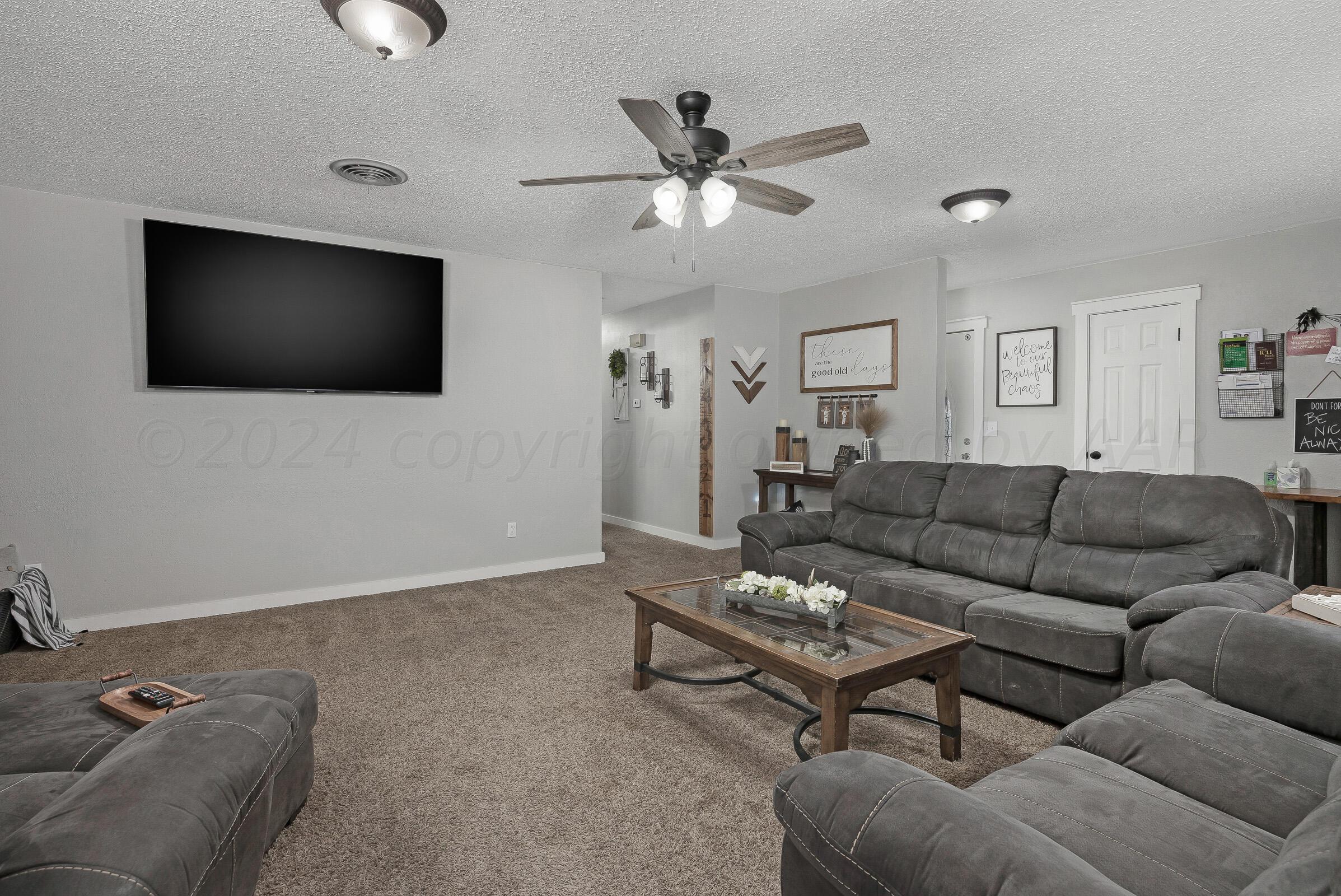 107 Rio Trail Amarillo, TX 79108 - Photo 7 of 24 007_Living Room 3