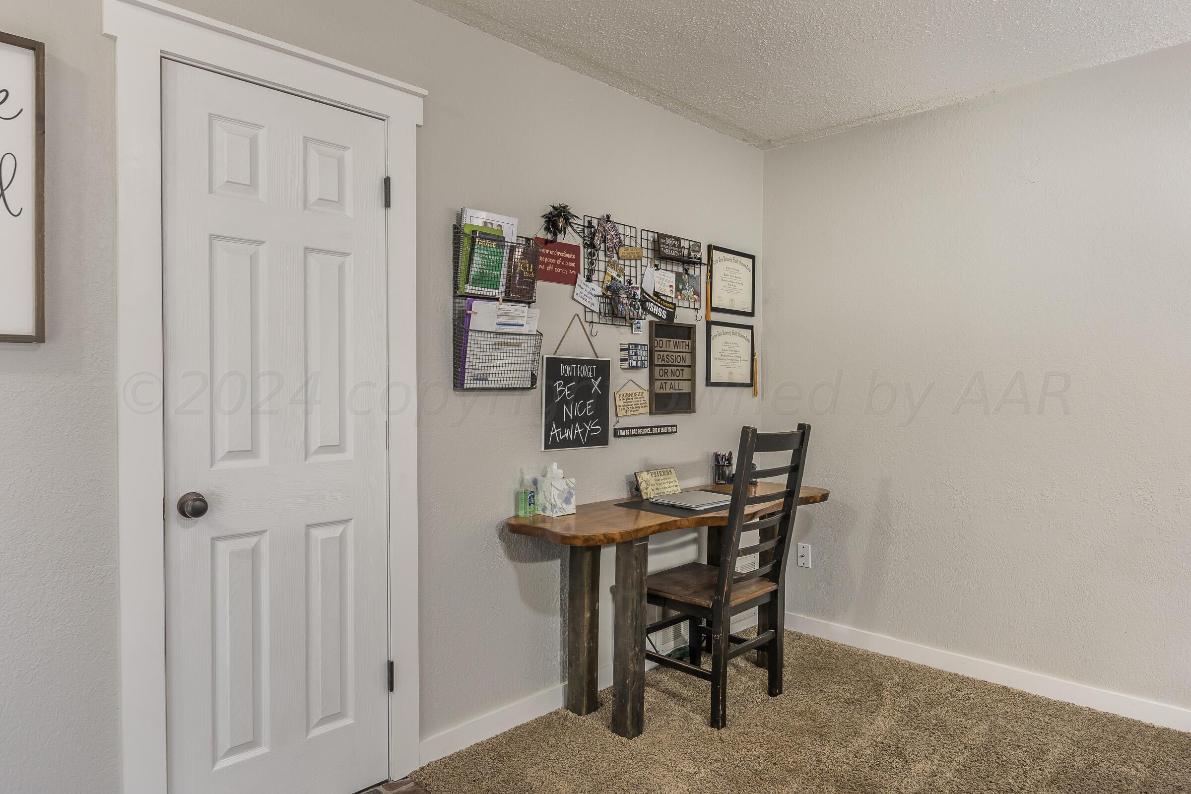 107 Rio Trail Amarillo, TX 79108 - Photo 8 of 24 008_Living Room 4