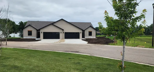 $439,900 | 118 Altavista Drive, Detroit Lakes, MN 56501