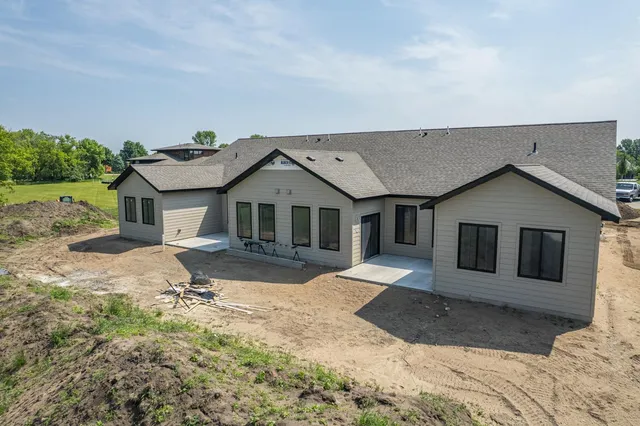 $439,900 | 118 Altavista Drive, Detroit Lakes, MN 56501