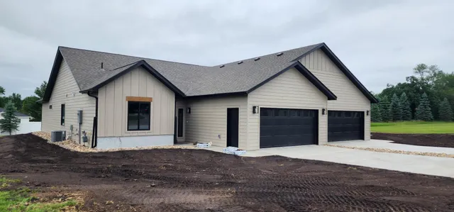 $439,900 | 118 Altavista Drive, Detroit Lakes, MN 56501