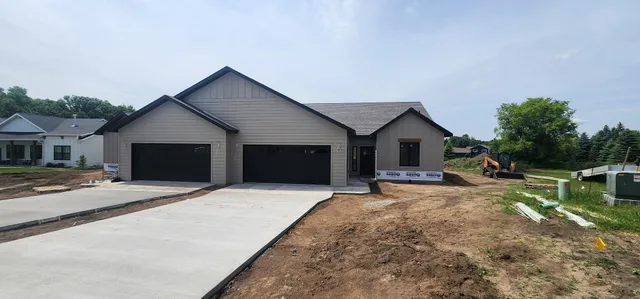 $439,900 | 118 Altavista Drive, Detroit Lakes, MN 56501