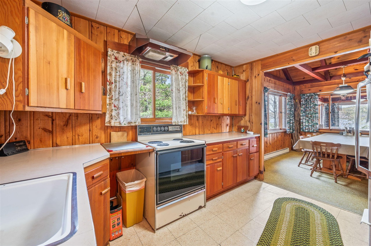 5717 West Pleasant Hill Road Free Soil, MI 49411 - Photo 15 of 90