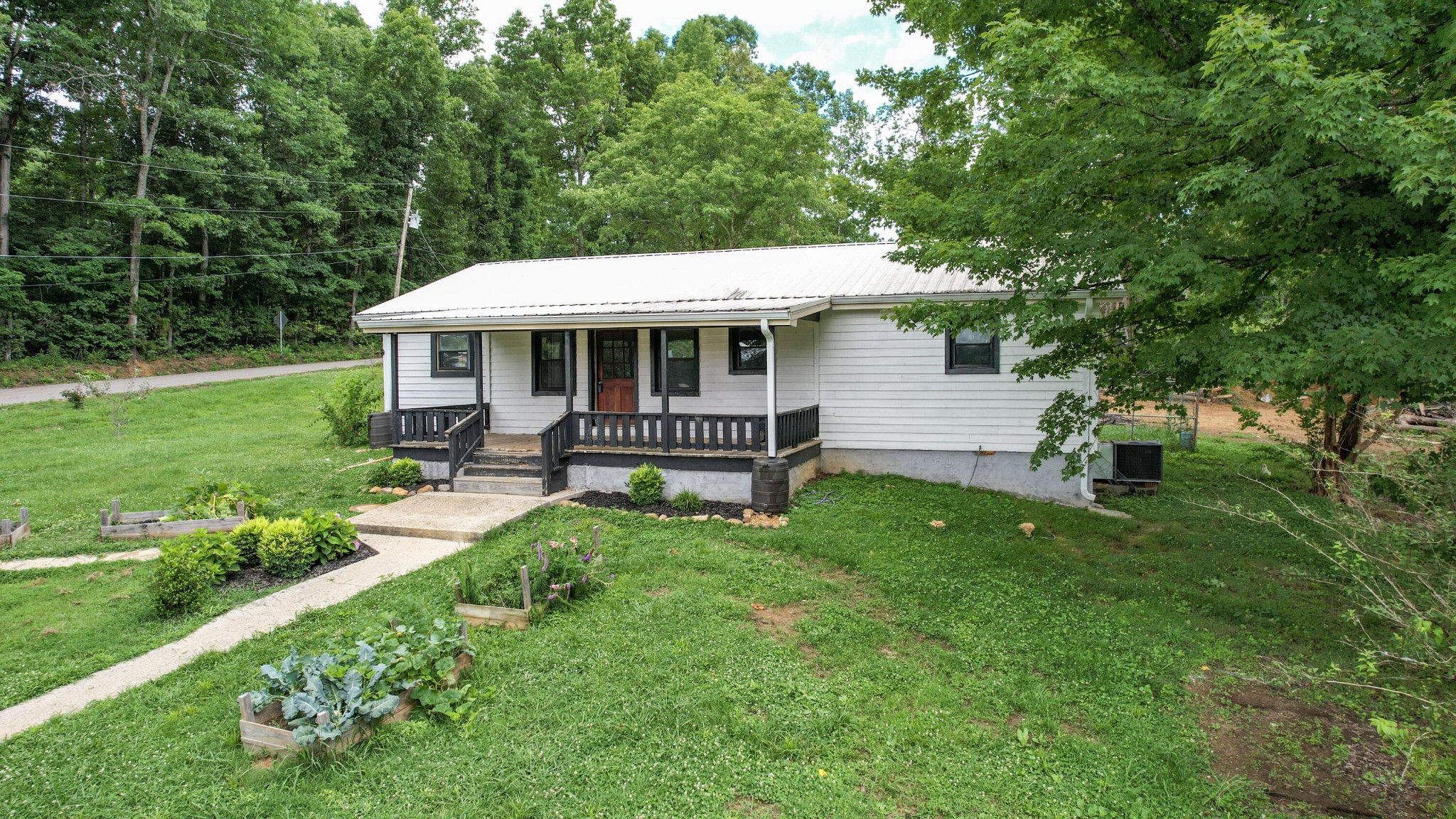 618 Carter Road Southeast Cleveland, TN 37323 - Photo 6 of 40 Gallery Image 6