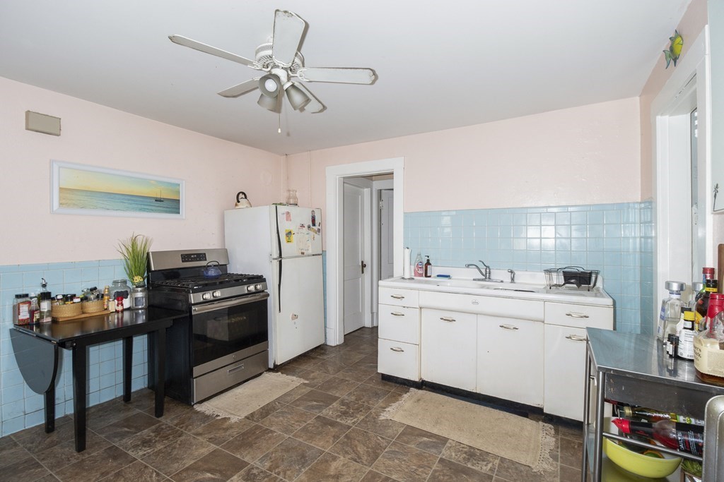 71-73 Governor Street Springfield, MA 01104 - Photo 7 of 41