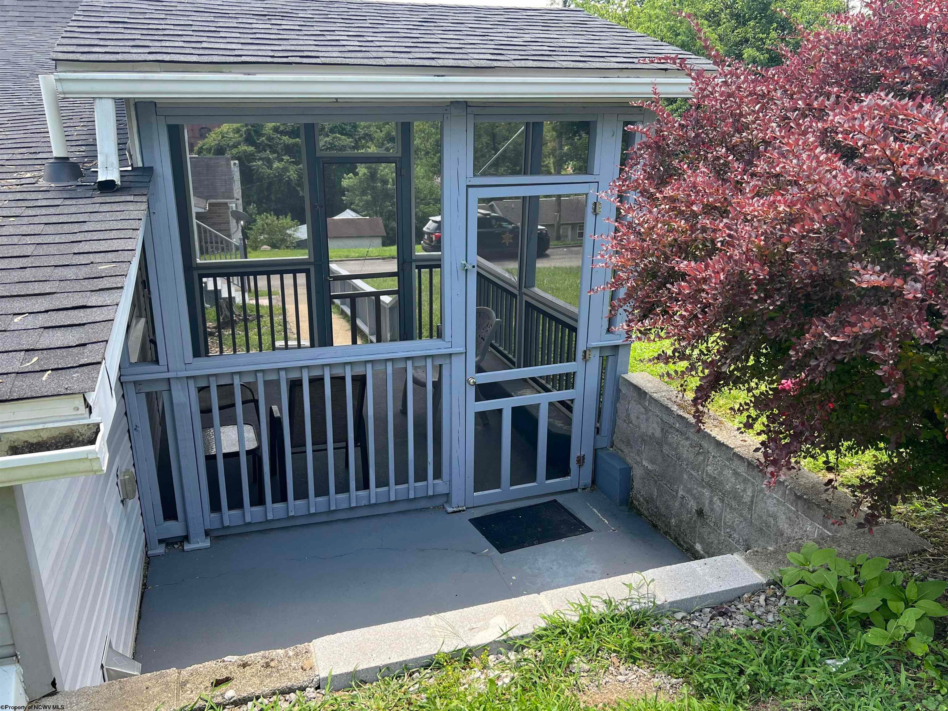 411 Merrill Rivesville, WV 26588 - Photo 7 of 20 Gallery Image 7