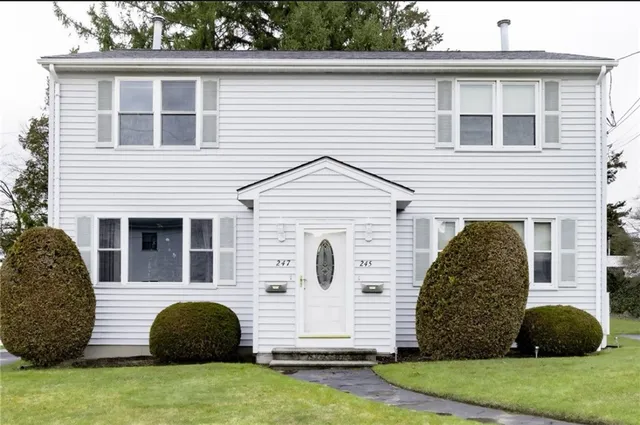 $2,200 | 245 Hazelton Street, Cranston, RI 02920