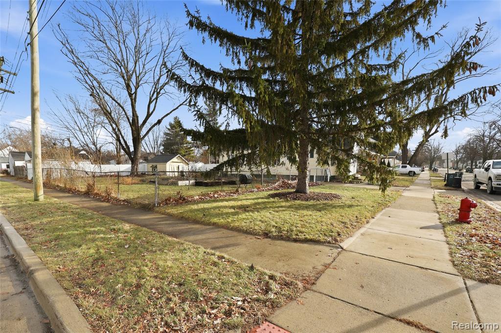 2146 Martin Road Ferndale, MI 48220 - Photo 30 of 30 Gallery Image 30