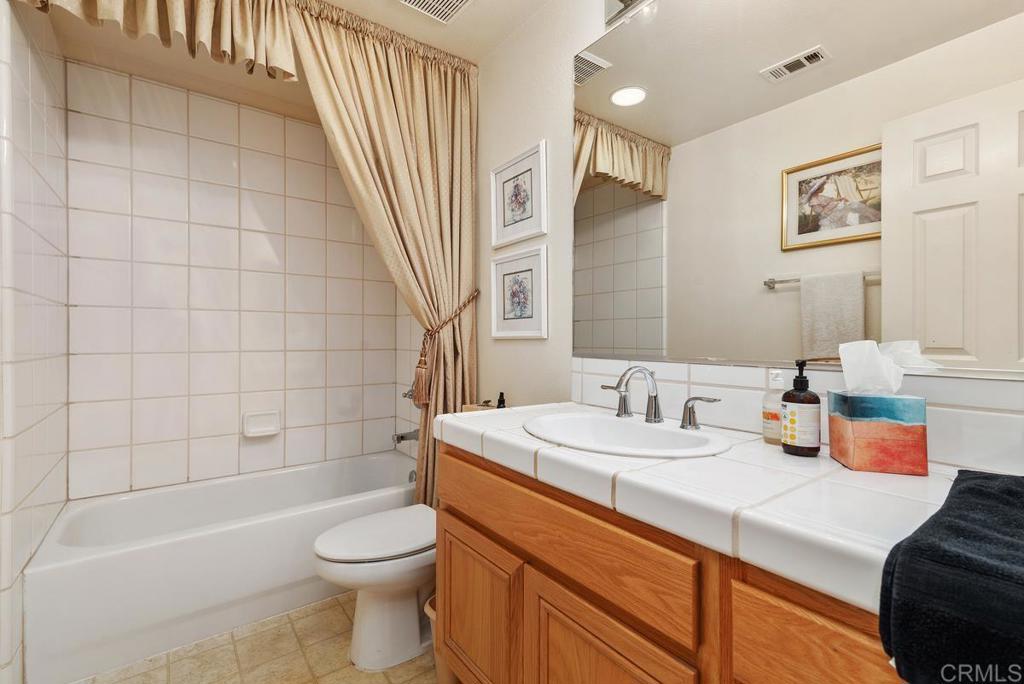 320 Hidden Trails Road Escondido, CA 92027 - Photo 21 of 38