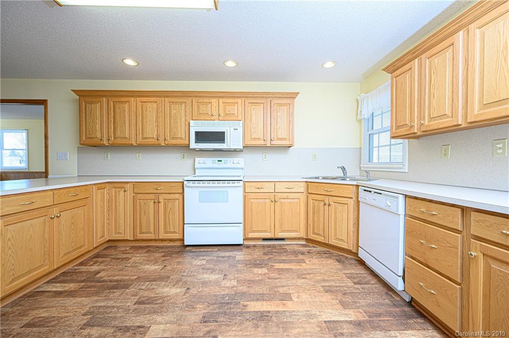 535 Sheffield Road Mocksville, NC 27028 - Photo 2 of 31 Gallery Image 2