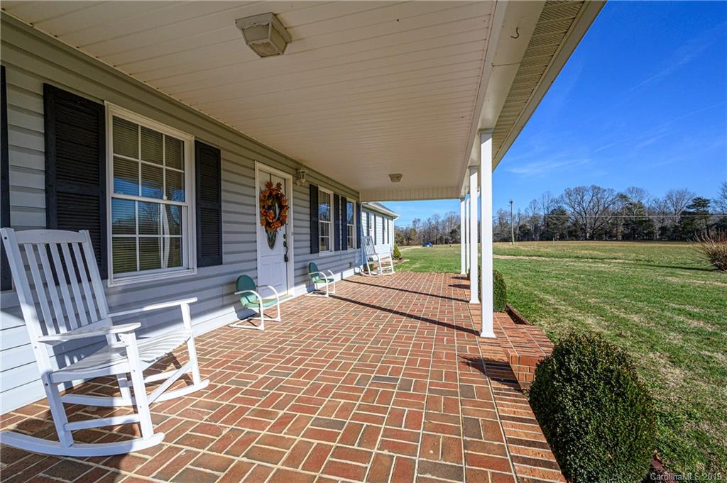 535 Sheffield Road Mocksville, NC 27028 - Photo 4 of 31 Gallery Image 4