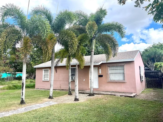 $349,900 | 33 Northwest 7th Avenue, Homestead, FL 33030